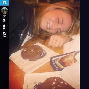 Image post by @insomniacookies on Instagram