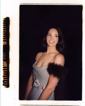 Image post by @vogueitalia on TikTok