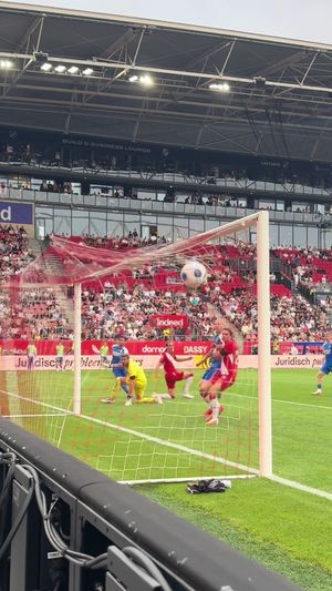 Video post by @azalkmaar on TikTok