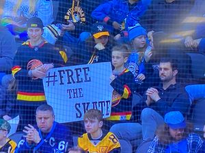 Image post by @RobTheHockeyGuy on Twitter