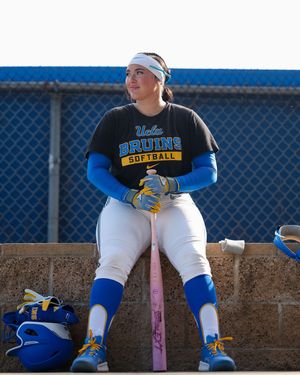 Image post by @uclasoftball on Instagram