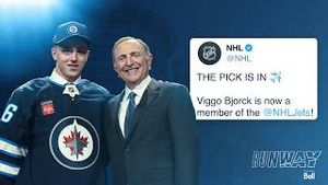Video post by @nhljets on YouTube