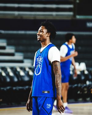 Image post by @memphis_mbb on Instagram