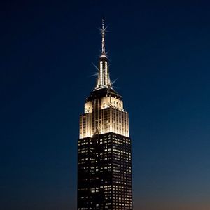 Image post by @empirestatebldg on Instagram