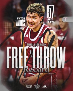 Image post by @troymenshoops on Instagram