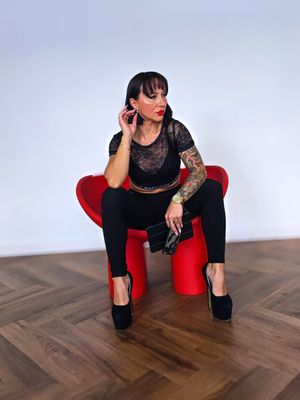 Image post by @lady_rox_business on Instagram