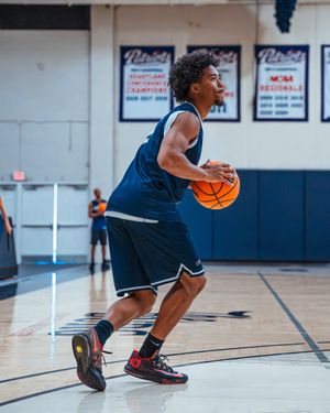 Image post by @dbubasketball on Instagram