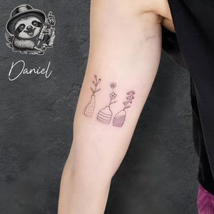 Image post by @whitesloth.tattoo on Instagram