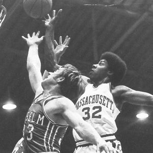 Image post by @umassbasketball on Instagram