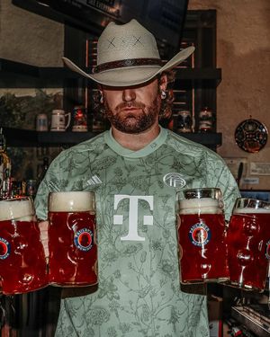 Image post by @fcbayern on Instagram