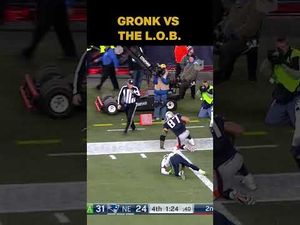 Video post by @NFL Throwback on YouTube