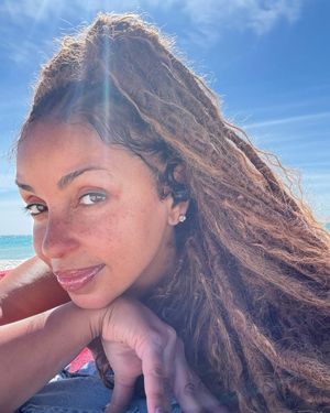 Image post by @myaplanet9 on Instagram