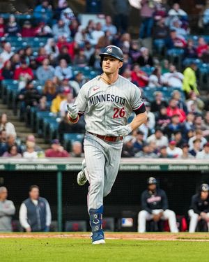 Image post by @twins on Instagram