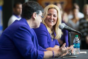 Image post by @UWAthletics on Twitter