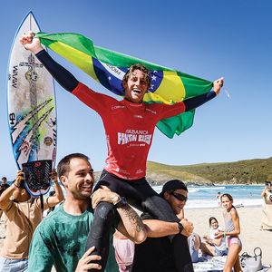 Image post by @wsl.qs on Instagram