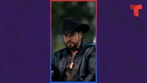 Video post by @telemundo on YouTube