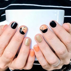 Image post by @impresslashes on Instagram