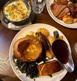 Image post by @tomschophouse_ on Instagram