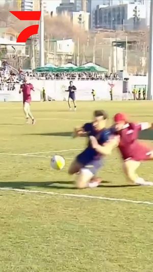 Video post by @FloRugby on Facebook