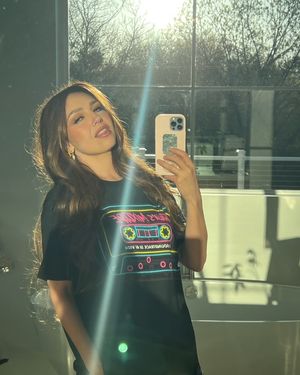 Image post by @thalia on Instagram