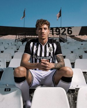 Image post by @hns_cff on Instagram