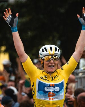 Image post by @letourfemmes on Instagram
