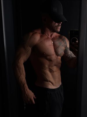 Image post by @theofficialjefflevasseur on Instagram