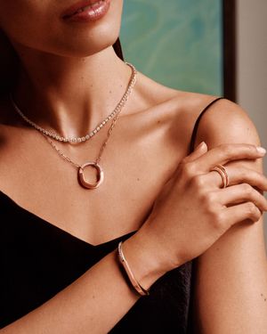 Image post by @TiffanyAndCo on Twitter