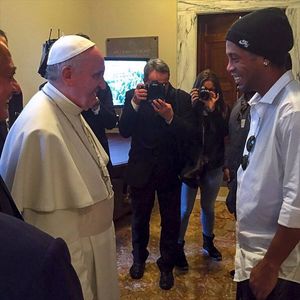 Image post by @ronaldinho on Instagram