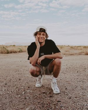 Image post by @drewpow on Instagram
