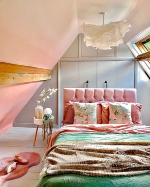 Image post by @annalysejacobs on Instagram