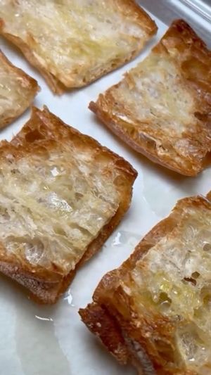 Video post by @lipsmackingfoodie on Instagram