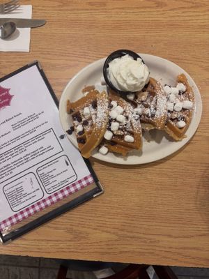 Image post by @countrycornercafe on Instagram