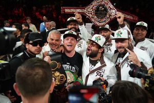Image post by @premierboxing on Twitter