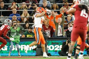 Image post by @holidaybowl on Instagram