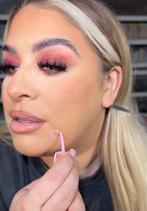 Video post by @beckymorganmakeup on TikTok