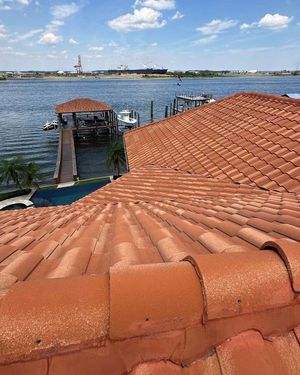 Image post by @redfoxroofers on Facebook