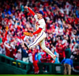 Image post by @Phillies on Twitter