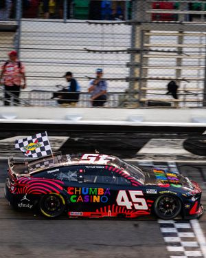 Image post by @NASCAR on Twitter