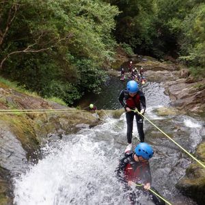 Image post by @putneystudenttravel on Facebook