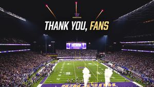 Image post by @uw_football on Instagram