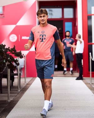 Image post by @fcbayern on Instagram
