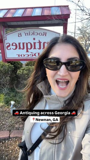 Video post by @catcatoura on Facebook