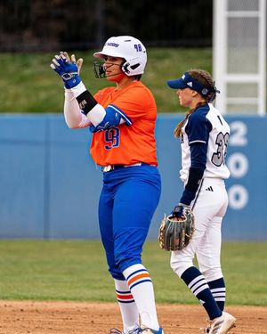 Image post by @boisestatesoftball on Instagram