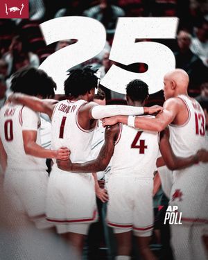 Image post by @RazorbackMBBRec on Twitter