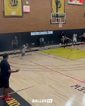 Video post by @BallerTV on Twitter