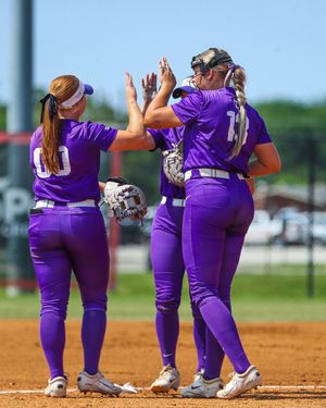 Image post by @tarletonsoftball on Instagram