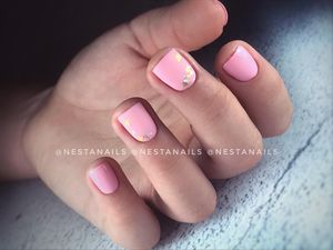 Image post by @nestanails on Instagram