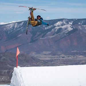 Image post by @j_skis on Instagram