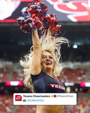 Image post by @texanscheerleaders on Instagram